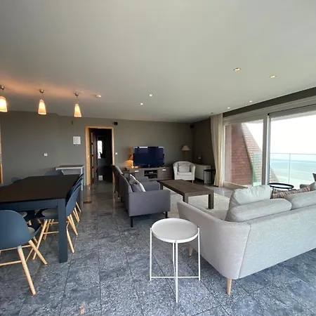 With Sea Views, Cleaning Included Lägenhet Nieuwpoort