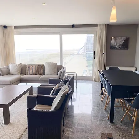 With Sea Views, Cleaning Included Nieuwpoort