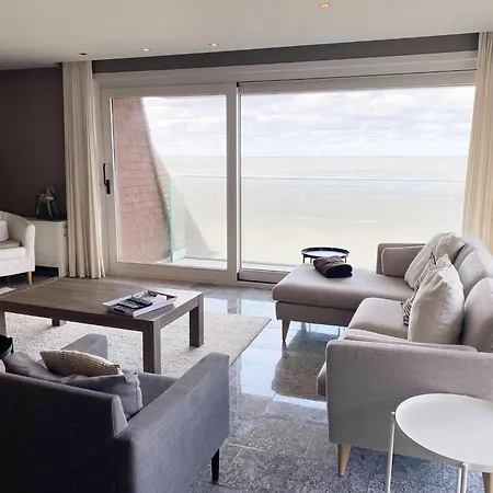 With Sea Views, Cleaning Included * Nieuwpoort