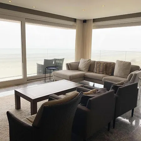 With Sea Views, Cleaning Included * Nieuwpoort