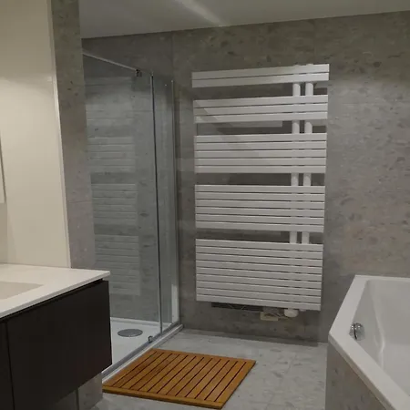 Lägenhet With Sea Views, Cleaning Included